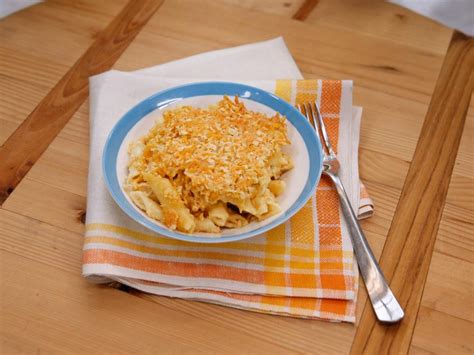 Whisk in the blue cheese and heat, stirring constantly, until all the cheese is melted and the sauce is silky and smooth, about 5 minutes. Sunny's Easy Chipotle Chicken Baked Mac and Cheese Recipe ...
