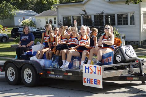 Christie Clinic Photos: 2022 Mahomet Music Festival Parade - Mahomet Daily