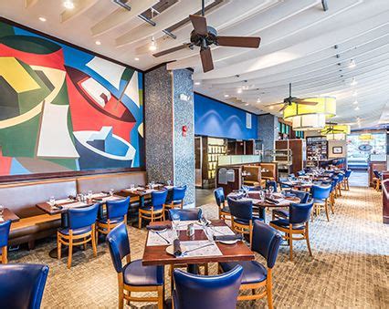 Anyone who has an american express gift card can continue to use it at as normal at any establishment that accepts american express. Arlington Seafood Restaurant - Crystal City | Legal Sea Foods