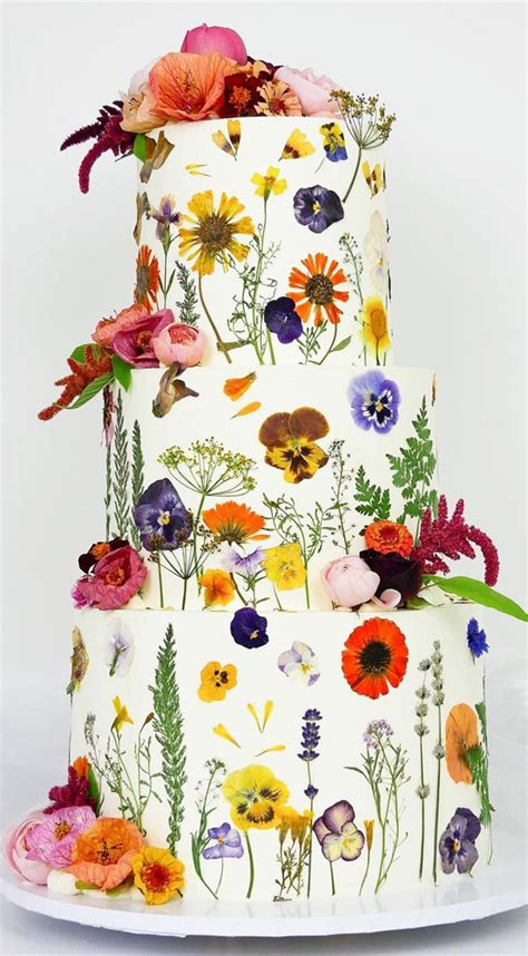 34 creative wedding cakes that are so pretty edible flower wedding cake