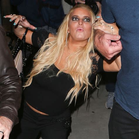 Jessica Simpson Nearly Takes A Tumble After Night Out With Hubby E Online Uk