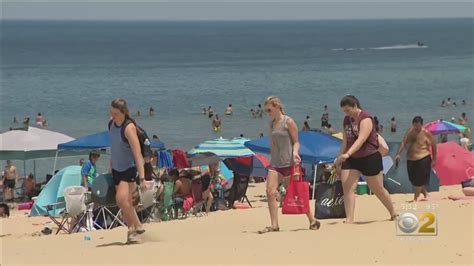 Crowds Flock To Indiana Dunes Beaches On Scorcher Of A Day Youtube