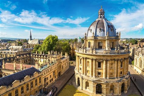 Google maps is an application that every person who loves to travel should take advantage of. 30 of Britain's most historic towns and cities | loveexploring.com