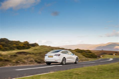 Tesla Model 3 Review And Buyers Guide Electrifying