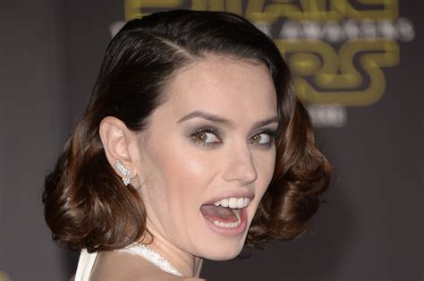 Watch Daisy Ridley Shows Off Lightsaber Skills In New Video
