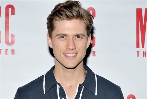 Aaron Tveit In ‘braindead Cast Cbs Alien Comedy From ‘good Wife Eps