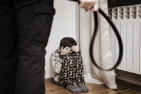 Cómo Ayudar A Un Niño Que Sufre Violencia Familiar Eres Mamá