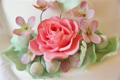 Handmade Edible Wedding Cake Flowers Toppers Color Can Be Customized