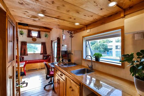 Living Big In A Tiny House This Brilliant Diy Tiny House Makes Space