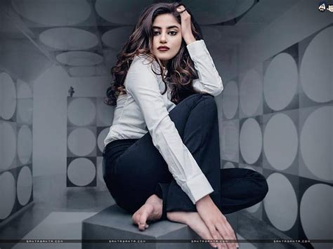 Full Hot Of Pakistani Actress Sajal Aly HD Wallpaper Pxfuel