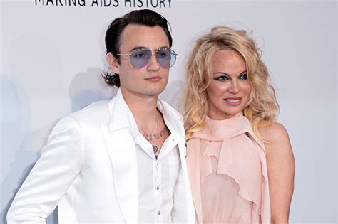 Pamela Anderson And Son Brandon Lee Have Dinner After Her 5th Divorce