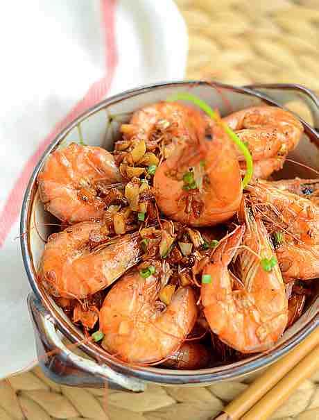 China is comprised of over 1.3 billion people, 23 provinces, 56 ethnic groups, and at least as many different cuisines. Pan Fried Shrimp | Authentic Chinese Food Recipes Blog