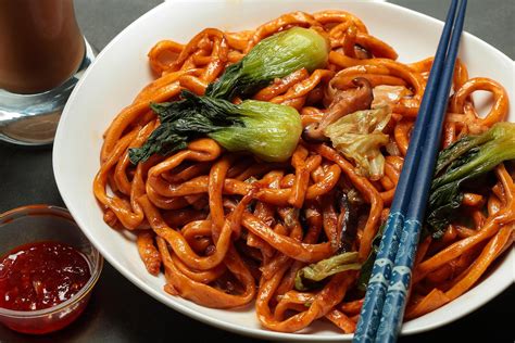 Eat These Many Noodle Dishes And Chinese Foods When Visiting China
