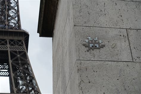 Space Invader Eiffel Tower Paris Guilhem Vellut Flickr