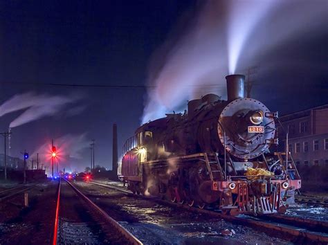Steam Train In The Night Steam Trains Train Old Trains
