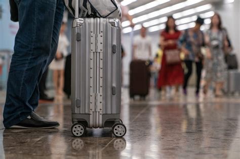 Hand Luggage Allowance Guide Ryanair Easyjet British Airways