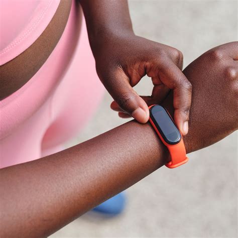 5 Best Fitbits Which To Buy For Running Walking Or Hiit Marie Claire Uk