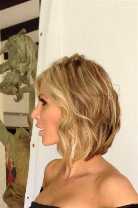 Was working from the couch just now about to put my annoying hair up in a bun and. Pin on Cut // Color // Style