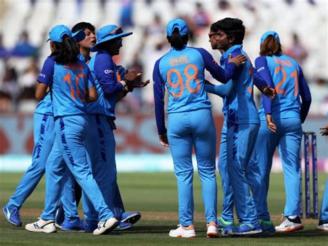 women s t20 world cup 2023 live updates india women playing against pakistan women at cape town