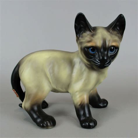 Beautiful Brinns Large Collectible Siamese Cat Figurine With Original