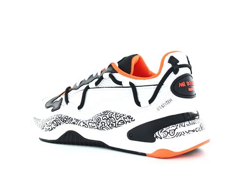 Puma noir et blanche chaussures puma suede classic blur noir basket 10419 13400 chaussures puma defy noire et blanche vue par paire Puma Rs 2k mr doodle Blanc noir orange 374213_01