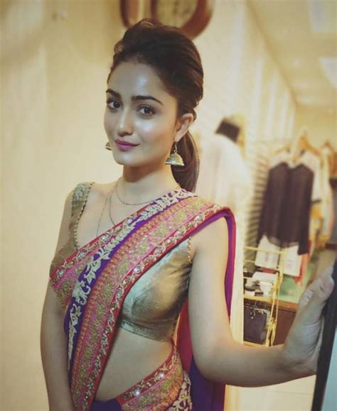 The star g960s/star g960s plus supports connection with android tablets and mobile phones, letting you go wherever your ideas take you and stay productive on the go. Swadheenta Of Dahleez Serial, Star Plus "Tridha Choudhury ...