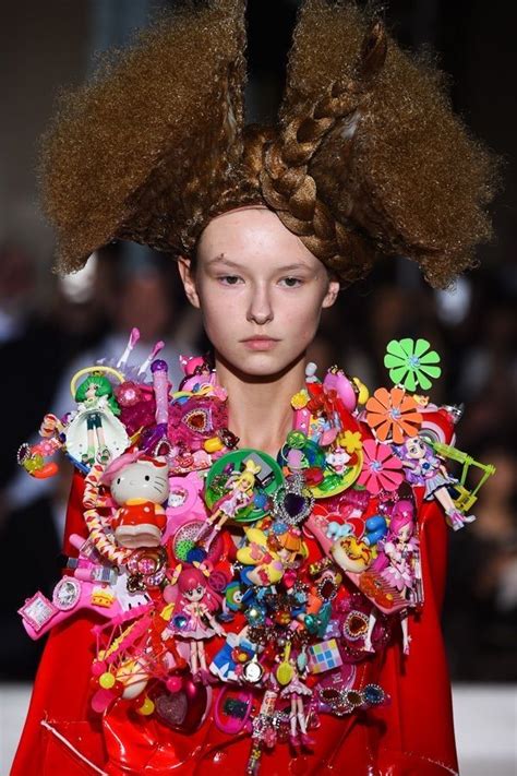 weird fashion diy fashion runway fashion fashion show fashion design estilo kitsch