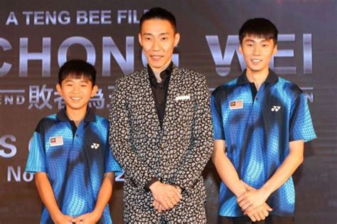 Lee chong wei is a 2018 malaysian biopic film directed by teng bee, about the inspirational story of national icon lee chong wei, who rose from sheer poverty to become the top badminton player in the world. Datuk Wira Lee Chong Wei Movie Trailer Is HERE! | HITZ