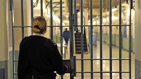 Women Prisoners Throw Away The Key ‹ 2016 ‹ Bbc Scotland Investigates
