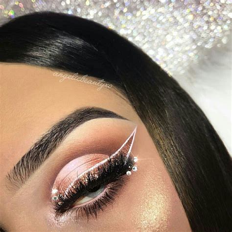 Pinterest Iiiannaiii Beautiful Eye Makeup Unique Makeup Beautiful