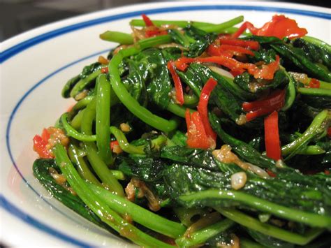 Biasanya kalau bahas aneka sayuran sehat, yang terbesit adalah jenis sayur sayuran daun. Resep Cara Membuat Sayur Kangkung Pelecing Rebon Enak Lezat