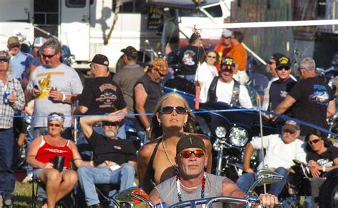 Bama Rides Articles Faunsdale Biker Rally Alabama S Wildest Biker Event