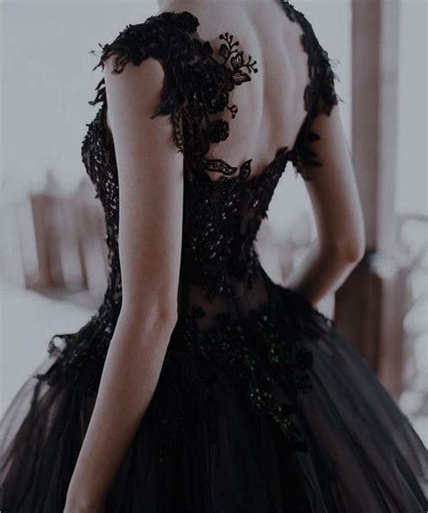 Black Dress Em 2021 Vestidos Vitorianos Vestidos De Baile Vestidos