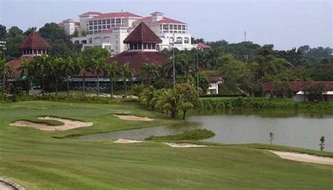 Don't expect the course to be in pristine condition but this is a very conveniently located course which is fun to play for golfers of all standards and that's what golf is all about. Real Time reservations of Golf Green Fees for Bangi Golf ...