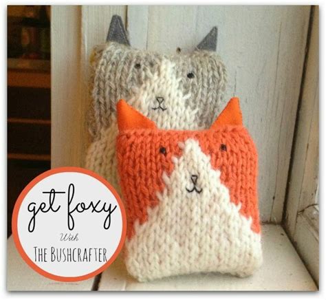You'll love the knitted fox scarf, knitted fox slippers and the other free patterns too. Fox Knitting Patterns | In the Loop Knitting
