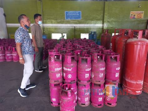 Dampak Kenaikan Harga Permintaan Gas LPG Non Subsidi Di Blitar Turun