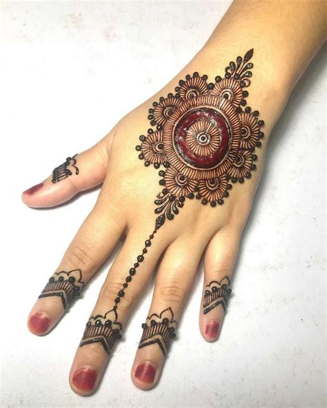 Simple mehndi designs are the kind of designs that are easy to be applied for the mehndi artists. 14+ Hariyali Teej Mehndi Designs To Try | Latest Hariyali Teej Mehndi Design Images