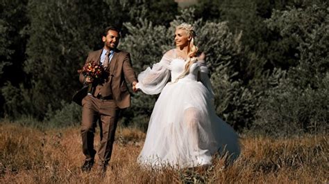 Фотографии Жених невесты блондинки мужчина Влюбленные пары 600x337