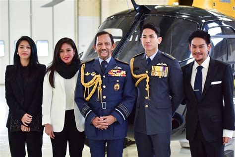 Nama beta sultan alauddin book. Selain 'Mateen', Ini Adalah Adik-Beradik Alm4rhum Pengiran ...
