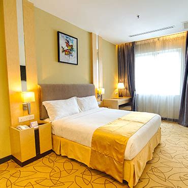 It is strategically situated adjacent to major complexes, such as sungei wang shopping complex, low yat plaza, bb park, and the beer garden. Metro Hotels Bukit Bintang - Metro Hotel Bukit Bintang ...