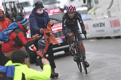 Causing him to eat it hard. Giro 2021 : Le classement complet de la 16e étape du Tour d'Italie