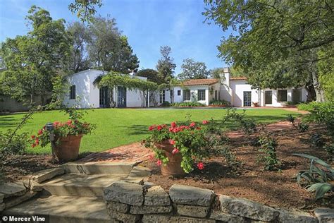 Marilyn Monroes Home Could Be Demolished As Owners File For Brentwood