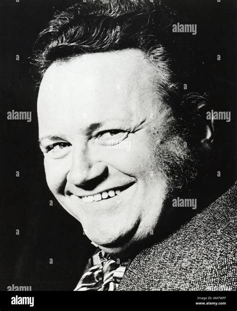 Harry Secombe Hi Res Stock Photography And Images Alamy
