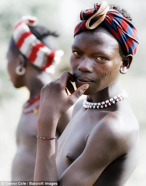 Omo Valley Suri And Hamar Tribes Keep The Traditions Daily Mail Online