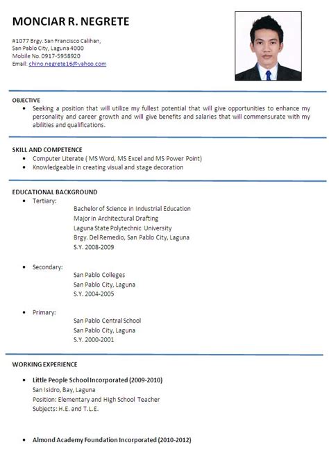 Download our most effective and popular resume templates today for free! gallery for simple applicant resume sample daucyisz | Job ...