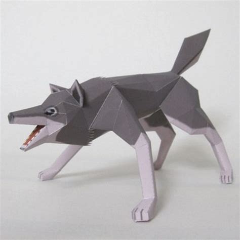 Papercraft Wolf