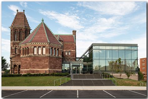 Woburn Public Library