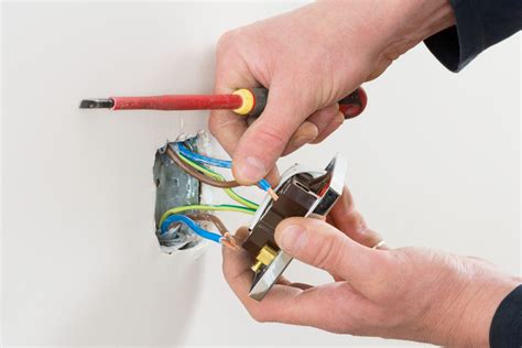 In order to install the schuko socket, you need. Inserting Wires in an Electrical Box