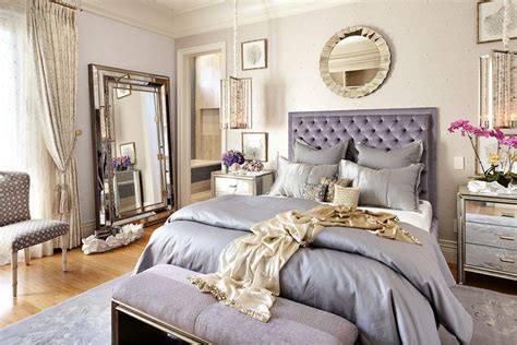 20 Stunning Bedrooms With Mirrored Furniture