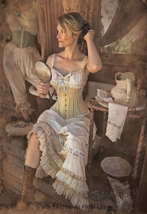 Pin By Susan On Saloon Girls In Saloon Girl Costumes Wild West